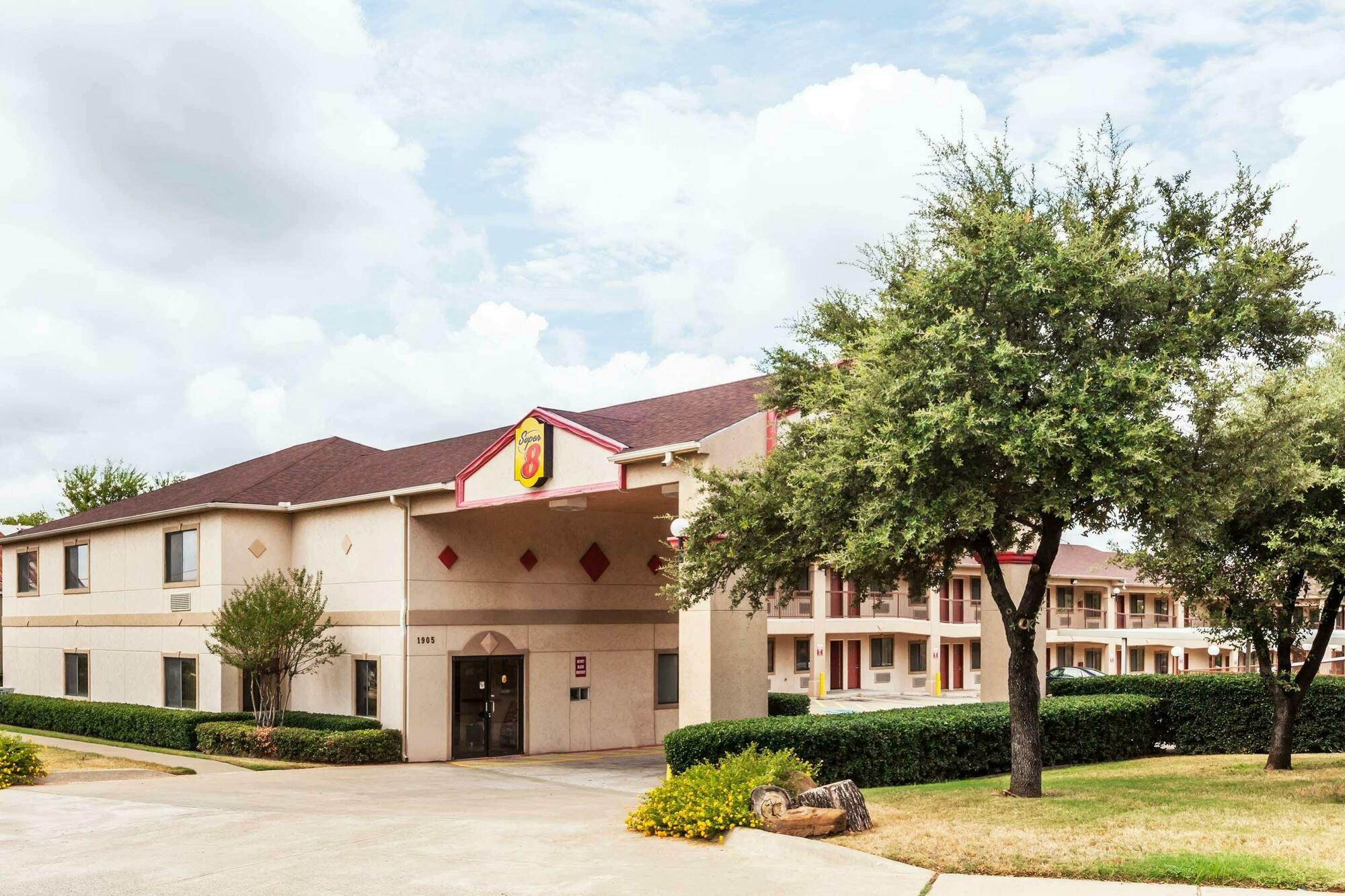 Super 8 By Wyndham Arlington East Ξενοδοχείο Εξωτερικό φωτογραφία