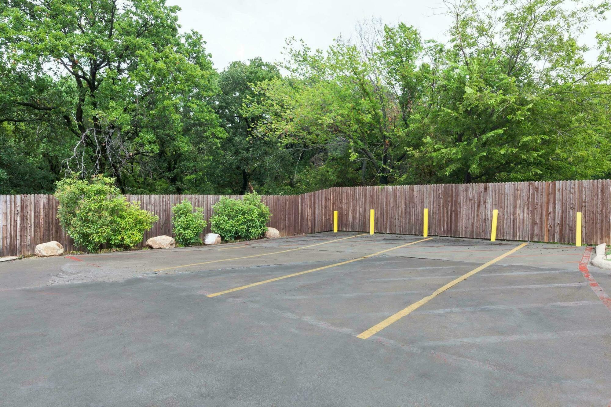 Super 8 By Wyndham Arlington East Ξενοδοχείο Εξωτερικό φωτογραφία